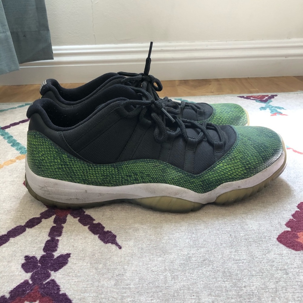 Air Jordan Retro 11 Snakeskin